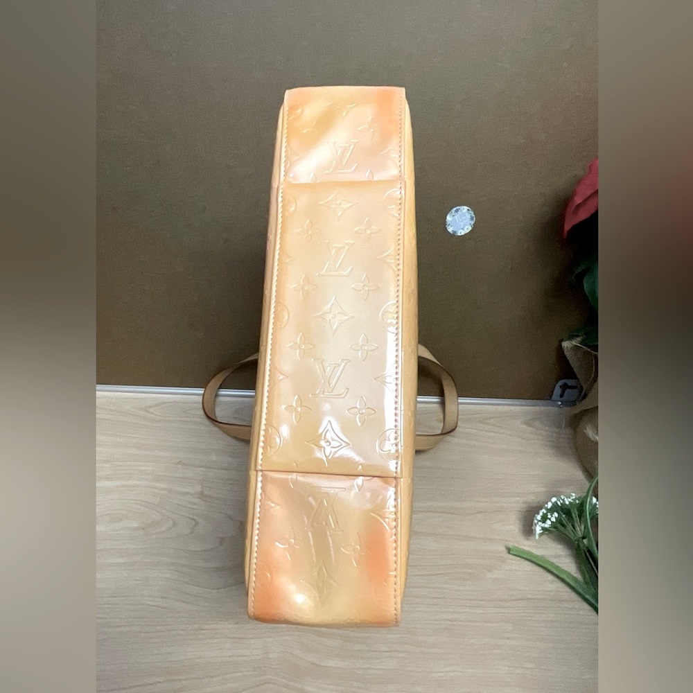 ✅ AUTHENTIC Louis Vuitton Embossed LARGE TOTE - Picture 11 of 14
